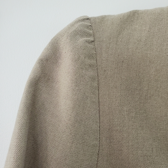 Blazer - Picture 4 of 6